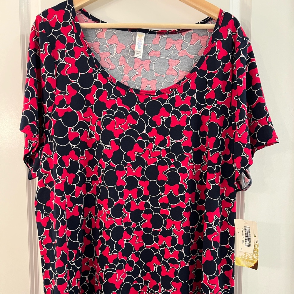 LuLaRoe Vibrant Pink and Navy Patterned Tee